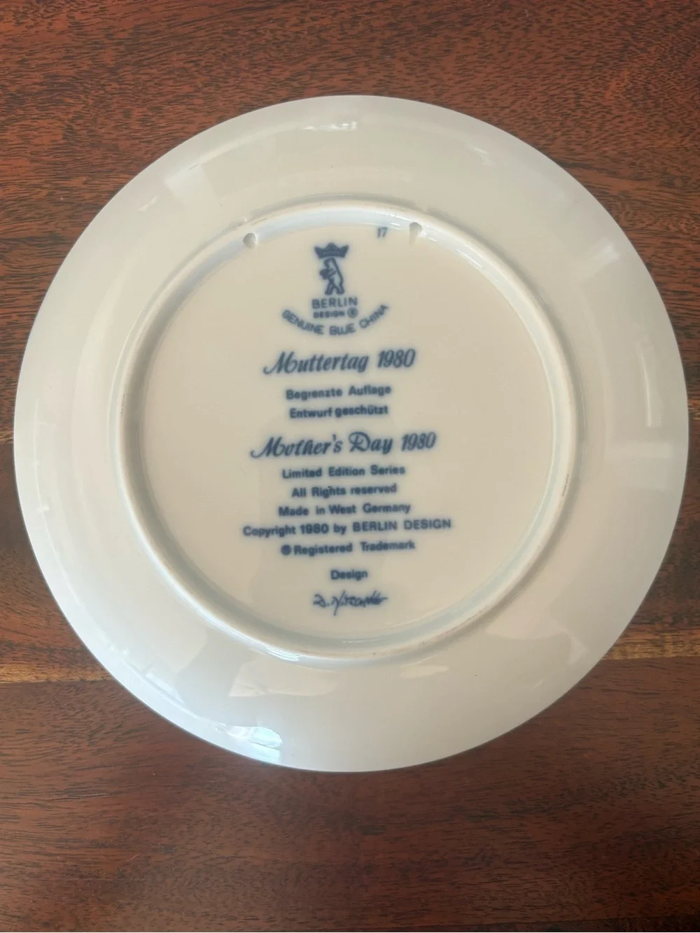 Vintage 1980 Berlin Mother’s Day Blue China Collector Plate West Germany